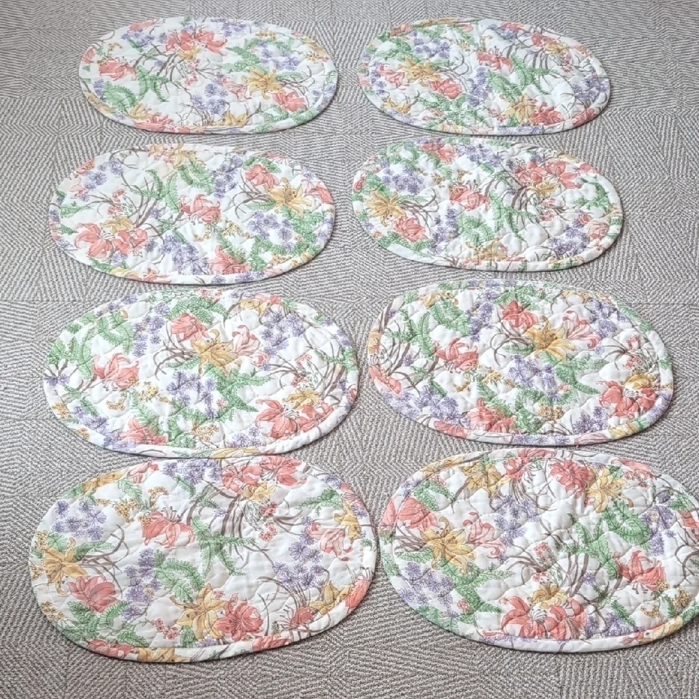 Vintage Floral Leaf Quilted Placemats Set Golden Girls 80s Cream Purple Green